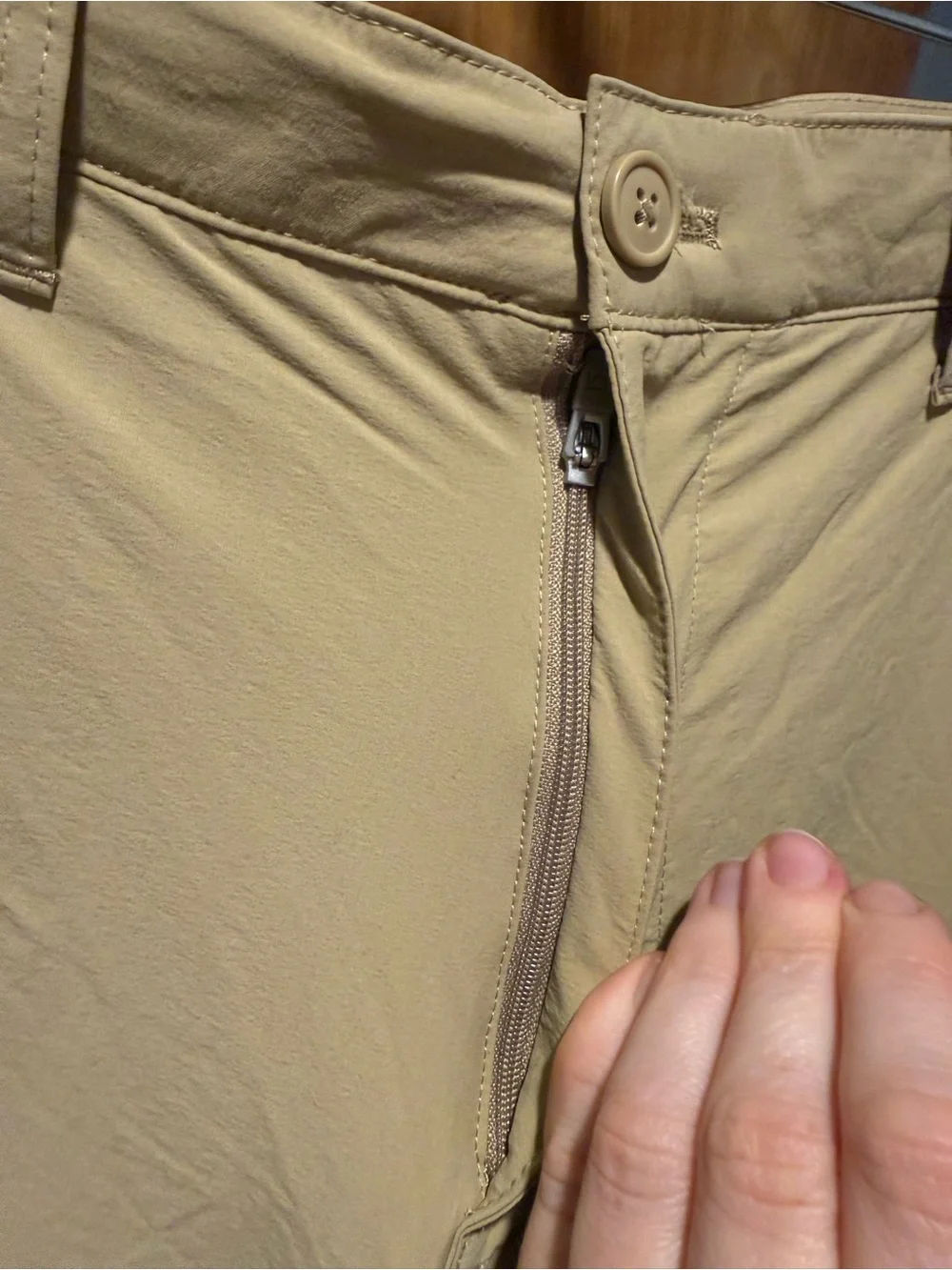 GAP Men's GapFit Drive Performance Khakis - Light Tan